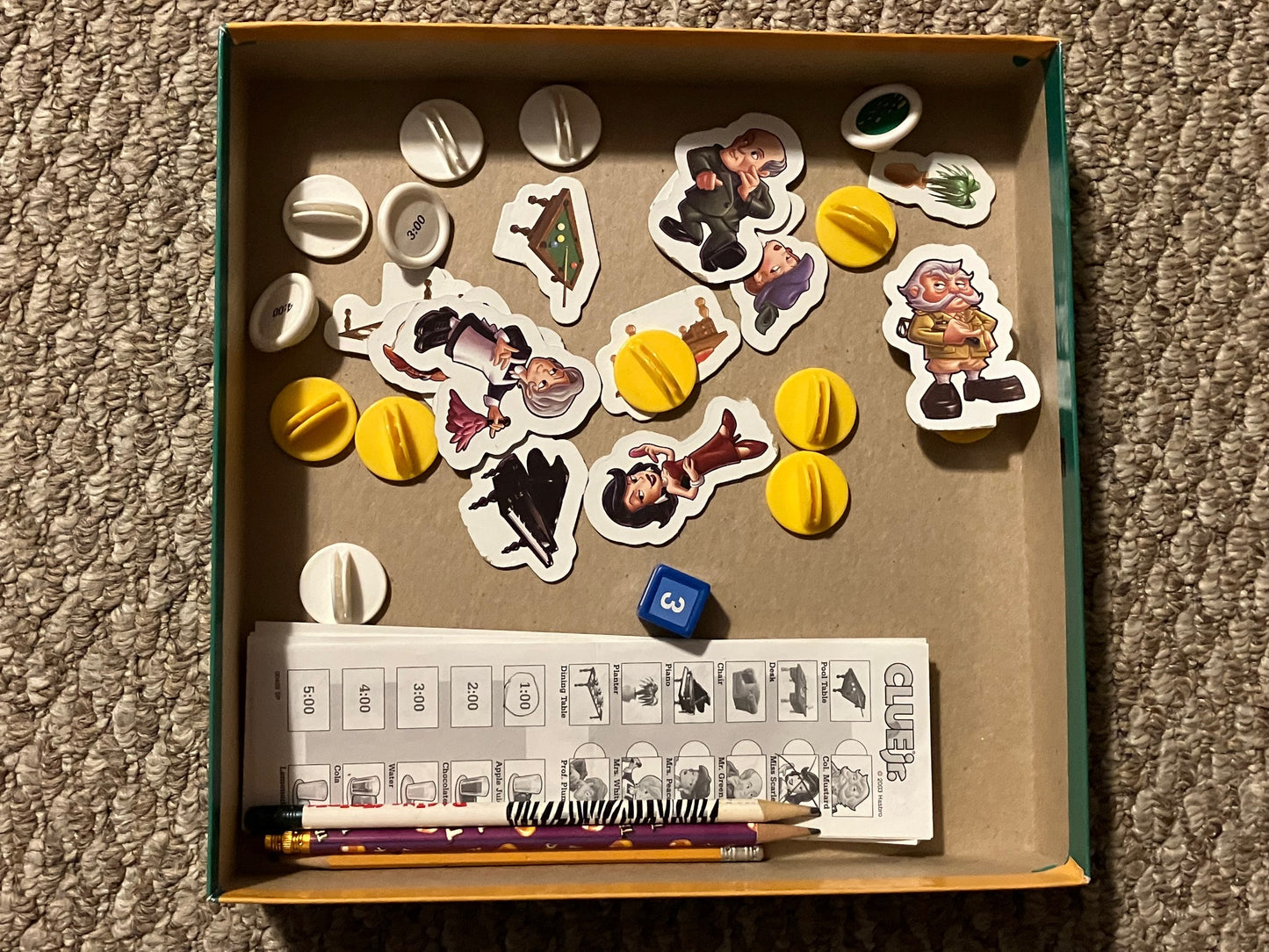 Clue Jr The Case of the Missing Chocolate Cake Board Game
